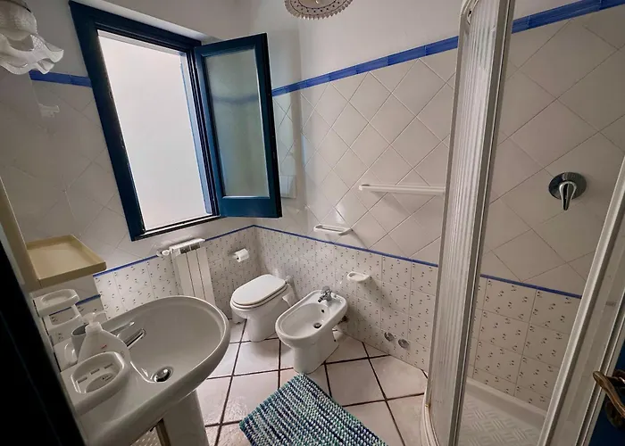 'a Pisa ليباري